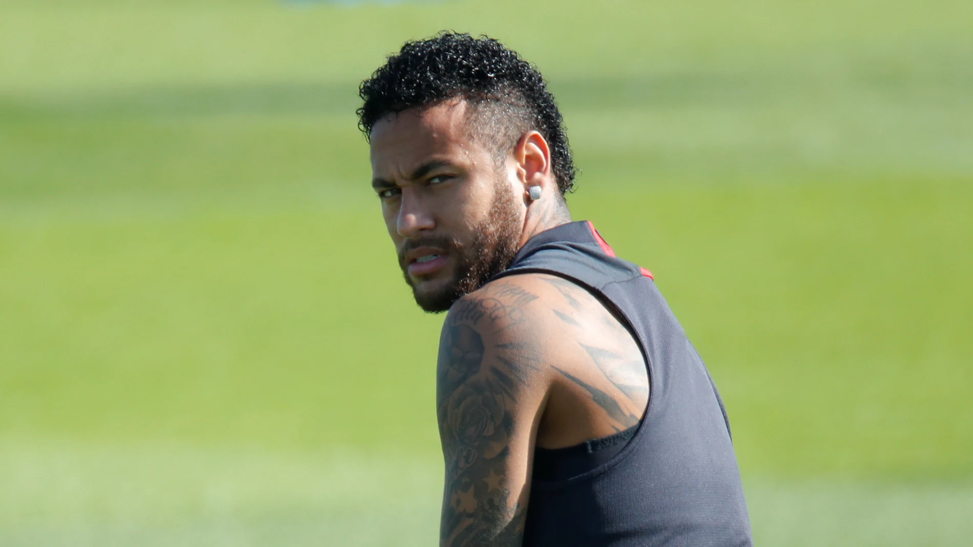 Neymar, en un entrenamiento con el PSG Neymar, en un entrenamiento con el PSG