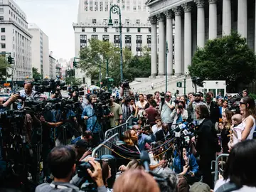 30 víctimas de Epstein cuentan el infierno que vivieron 30 víctimas de Epstein cuentan el infierno que vivieron