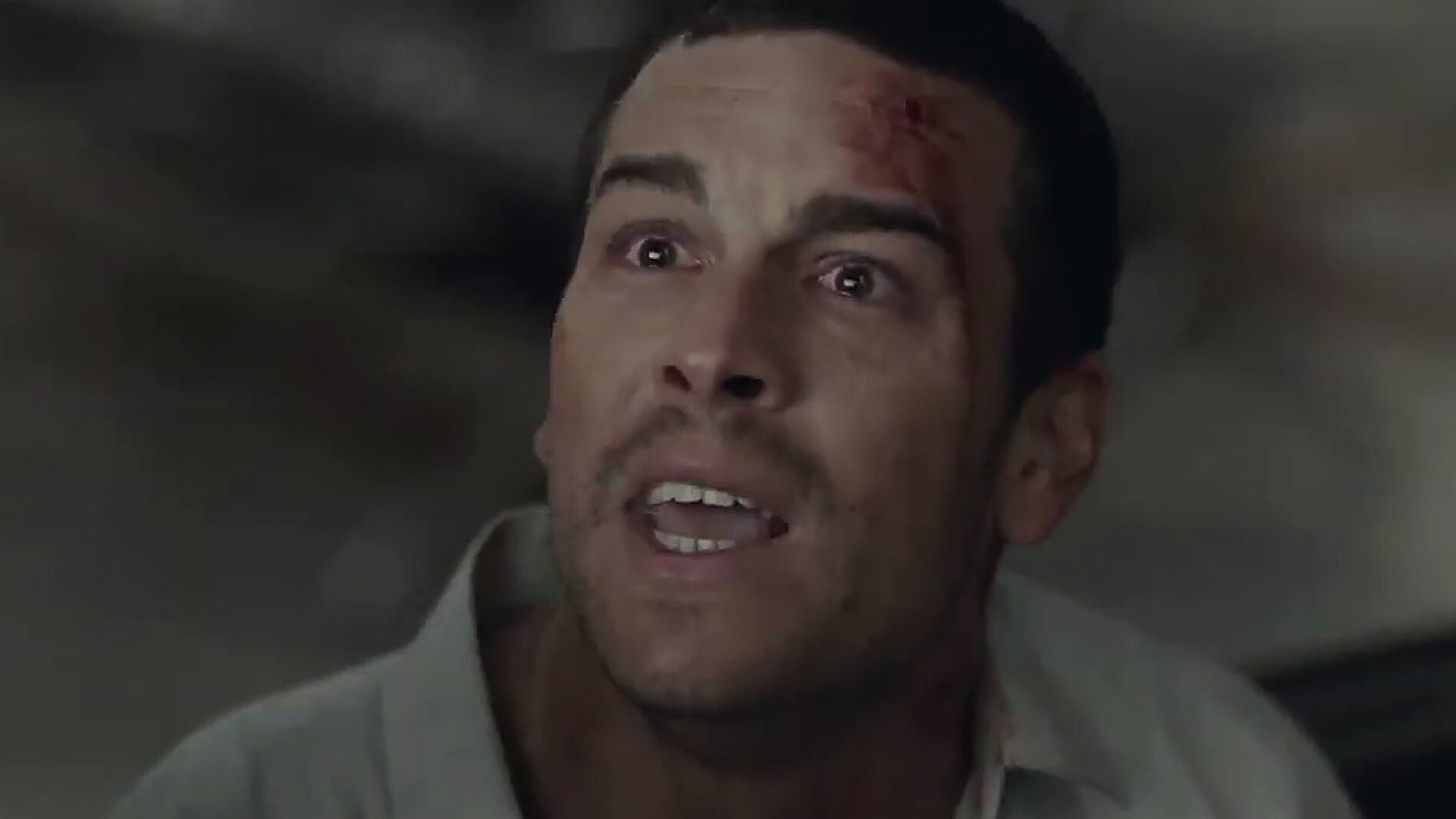 Mario Casas en 'Adiós'