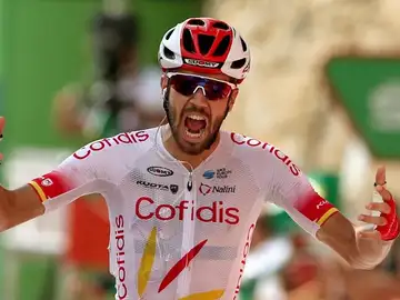 Jesús Herrada gana en la Vuelta Jesús Herrada gana en la Vuelta