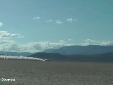 Muere Jessi Combs en un terrible accidente a 800 km/h intentando batir el récord de velocidad en tierra