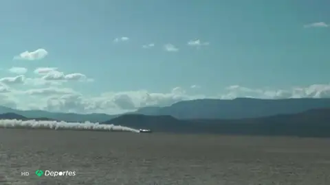 Muere Jessi Combs en un terrible accidente a 800 km/h intentando batir el récord de velocidad en tierra Muere Jessi Combs en un terrible accidente a 800 km/h intentando batir el récord de velocidad en tierra