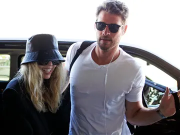 Liam Hemsworth y Miley Cyrus Liam Hemsworth y Miley Cyrus