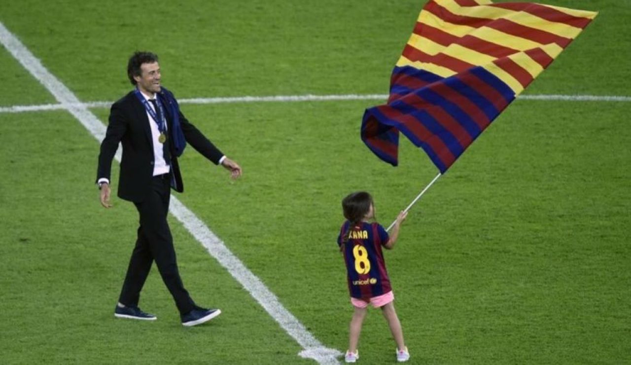 La pequeña Xana junto a Luis Enrique La pequeña Xana junto a Luis Enrique