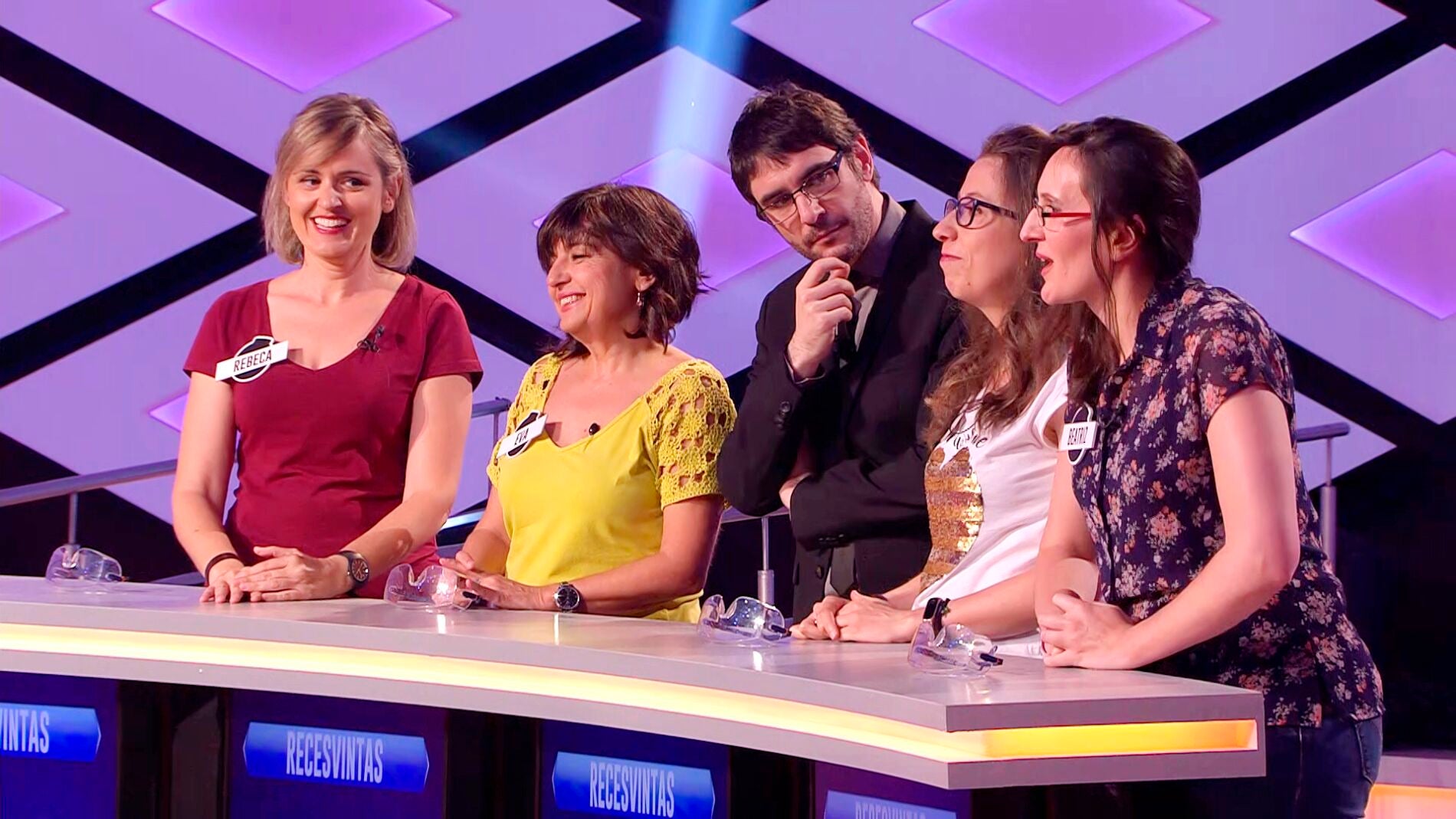 Las 'Recesvintas' eliminan a una concursante rival en '&iexcl;Boom!' por criticar el plato de un chef