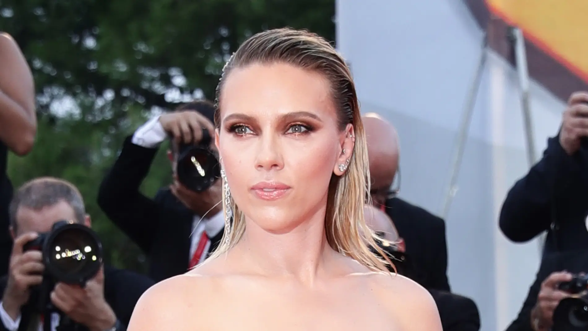 Scarlett Johansson en la alfombra roja del Festival de Venecia