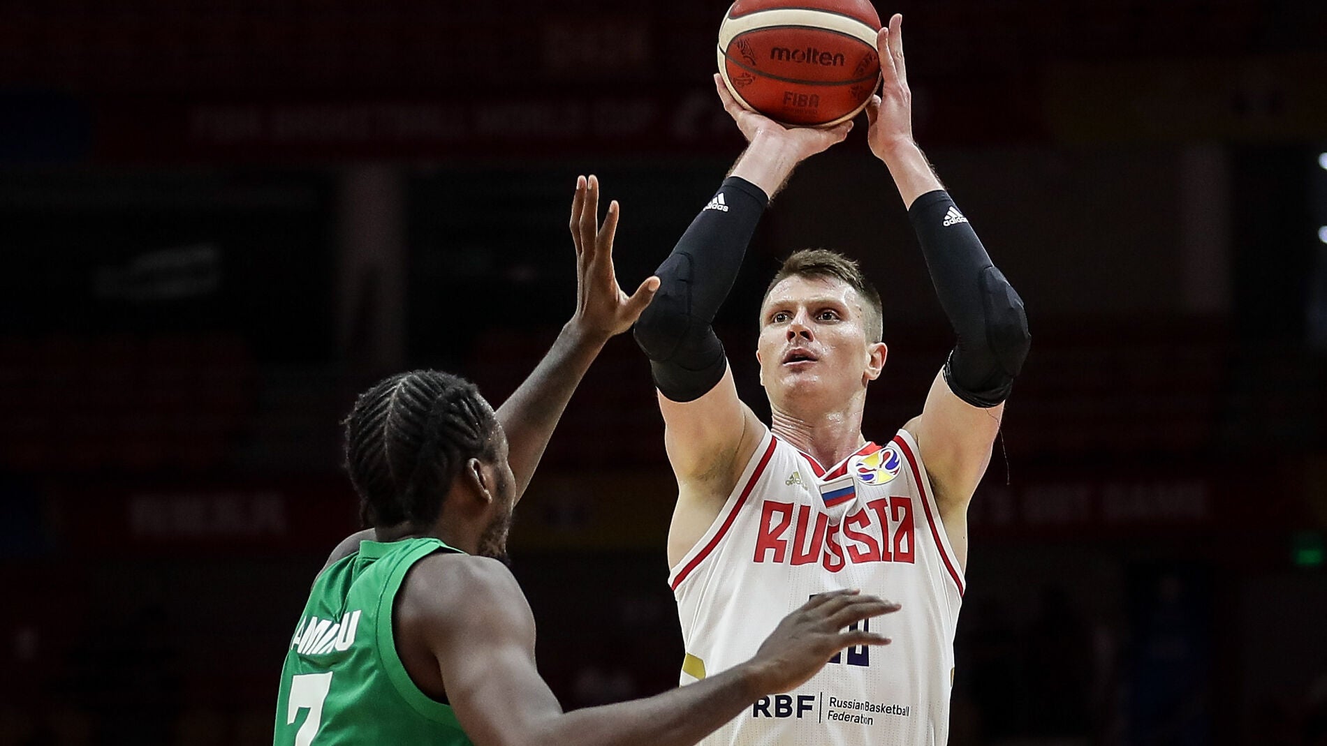 Andrey Vorontsevich lanza ante Jordan Nwora