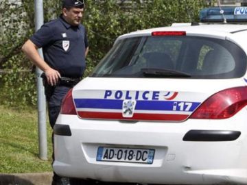 Antena 3 Noticias Fin de Semana (31-08-19) Un muerto y ocho heridos en un ataque con cuchillo en Lyon, Francia