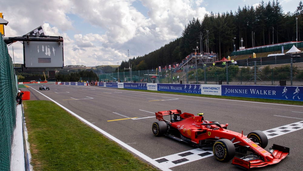 Charles Leclerc primero en Spa-Francorchamps
