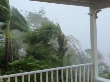 El huracán Dorian de categoría 5 toca tierra en las Bahamas