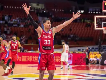 David Huertas celebra la victoria de su equipo por la mínima ante Irán David Huertas celebra la victoria de su equipo por la mínima ante Irán