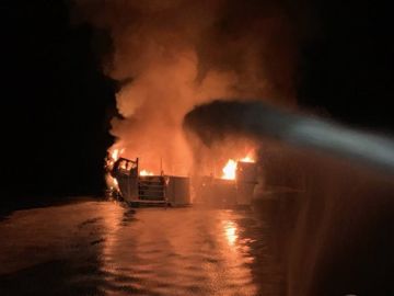 Incendio en un barco al sur de California