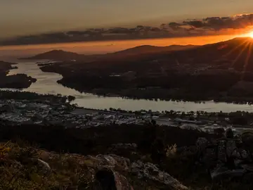 Vista de la desembocadura del río Miño Vista de la desembocadura del río Miño