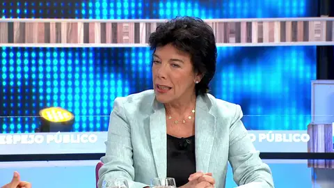 Celaá no ve "lo más interesante" reunirse con Podemos Celaá no ve "lo más interesante" reunirse con Podemos