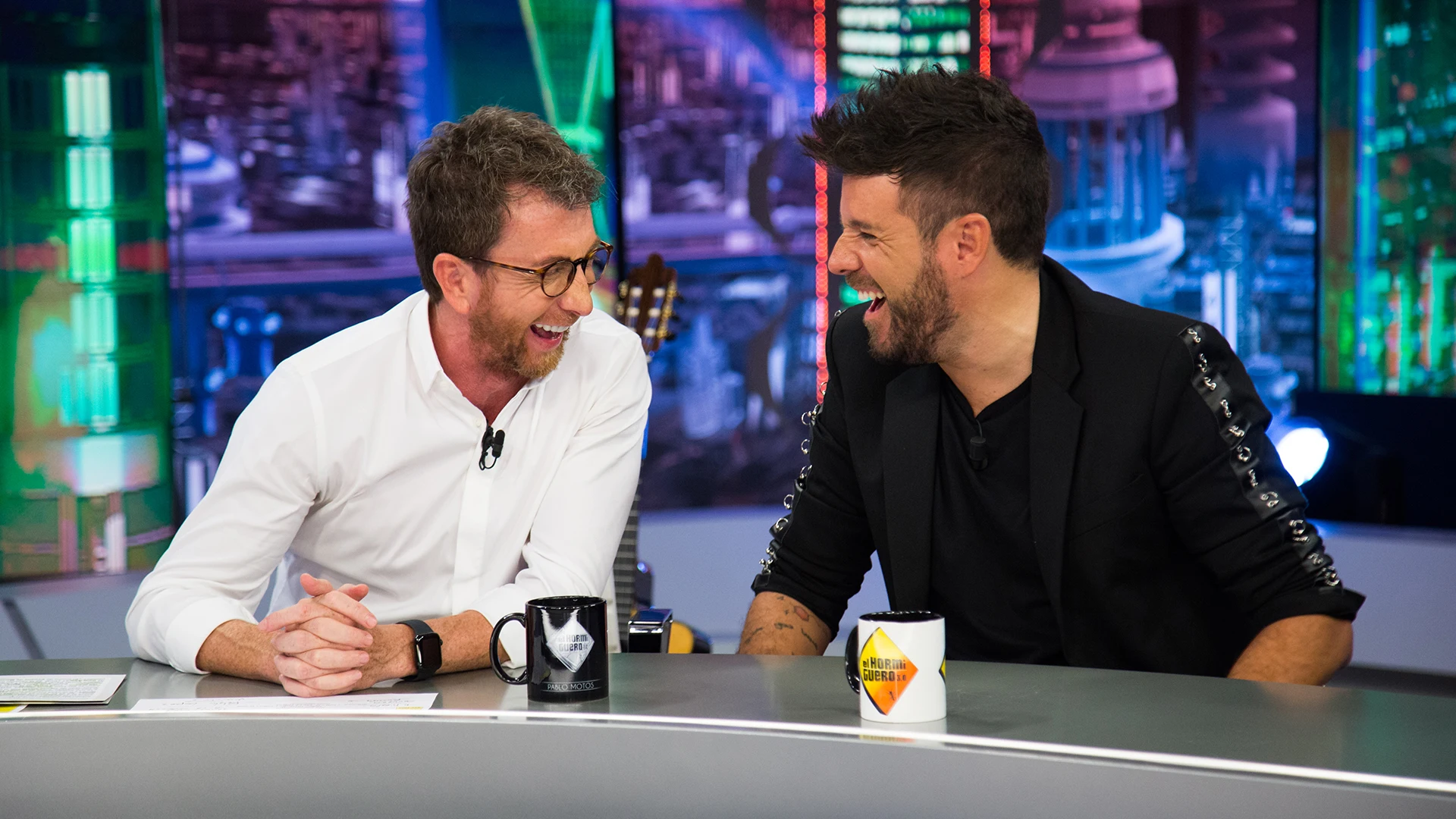 Pablo López revela en 'El Hormiguero 3.0' cómo son las fiestas en su casa: "El problema es que el final siempre es abierto" Pablo López revela en 'El Hormiguero 3.0' cómo son las fiestas en su casa: "El problema es que el final siempre es abierto"
