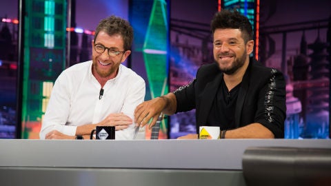 Pablo Motos reta a Pablo López a cantar 'Bomba' de King África en 'El Hormiguero 3.0'