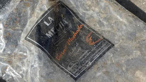 Un envase vacío de la carne mechada de la marca La Mechá Un envase vacío de la carne mechada de la marca La Mechá