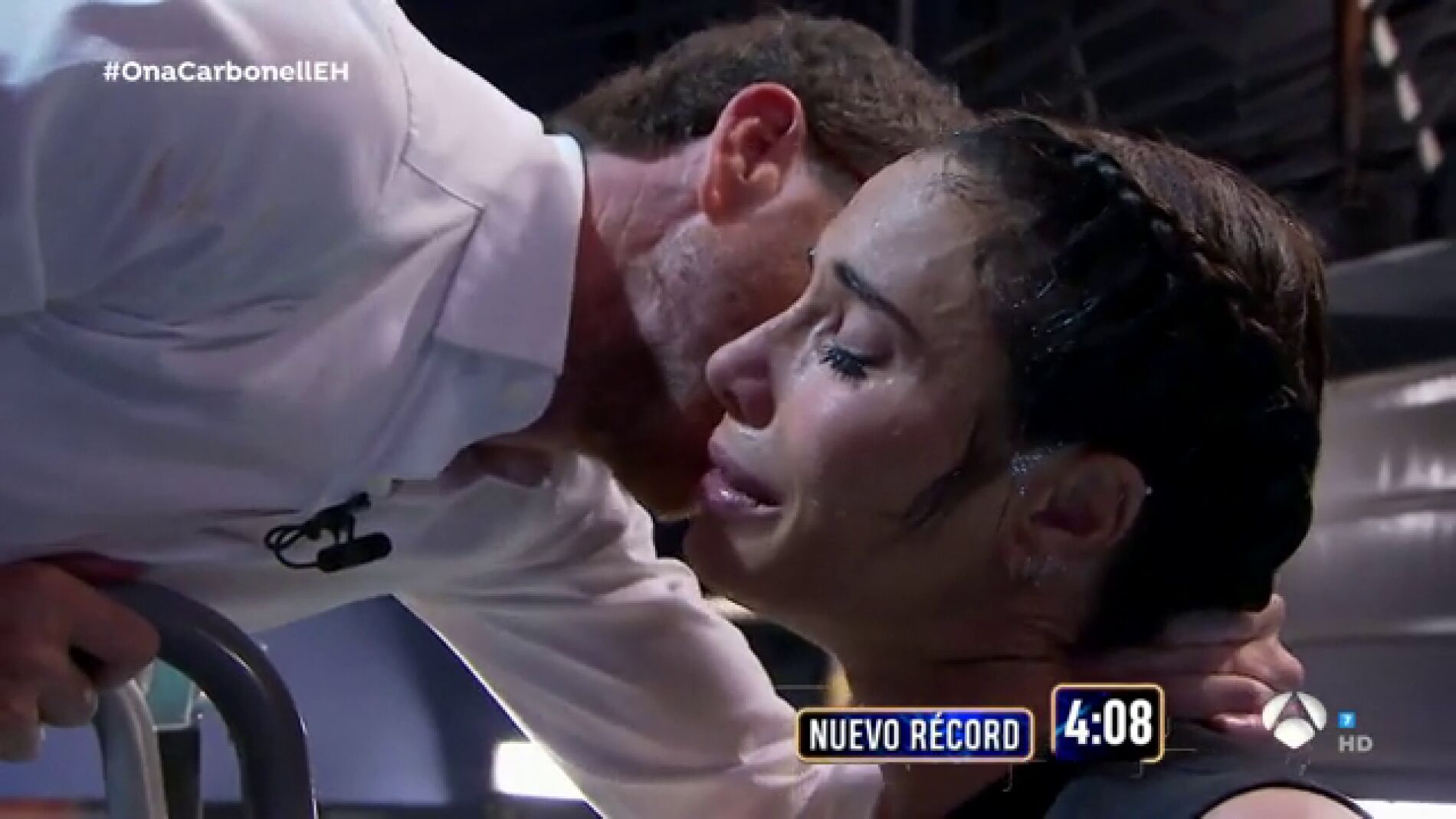 Pilar Rubio bate el récord de la apnea, el reto más extremo de 'El Hormiguero 3.0', superando los 4 minutos sin respirar bajo el agua
