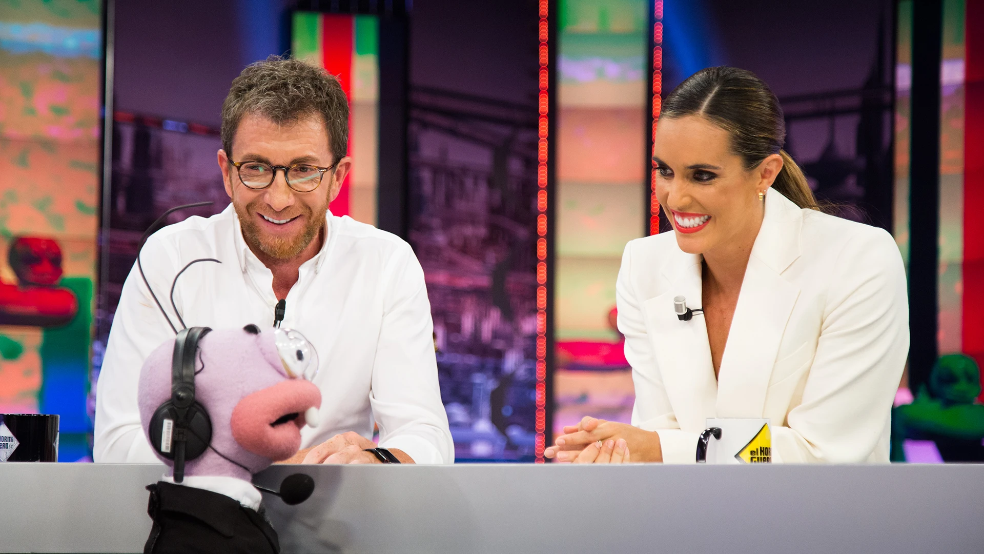 Ona Carbonell se divierte con ‘Los Juegos Olímpicos de piscina’ de Trancas y Barrancas