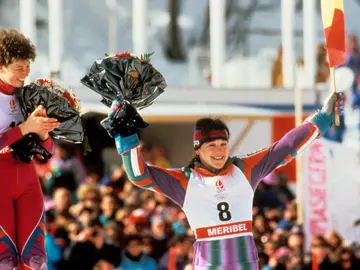 Blanca Fernández Ochoa, tras conseguir la medalla de bronce en la prueba de eslalon gigante en los Juegos Olímpicos de Invierno de Albertville (Francia). Blanca Fernández Ochoa, tras conseguir la medalla de bronce en la prueba de eslalon gigante en los Juegos Olímpicos de Invierno de Albertville (Francia).