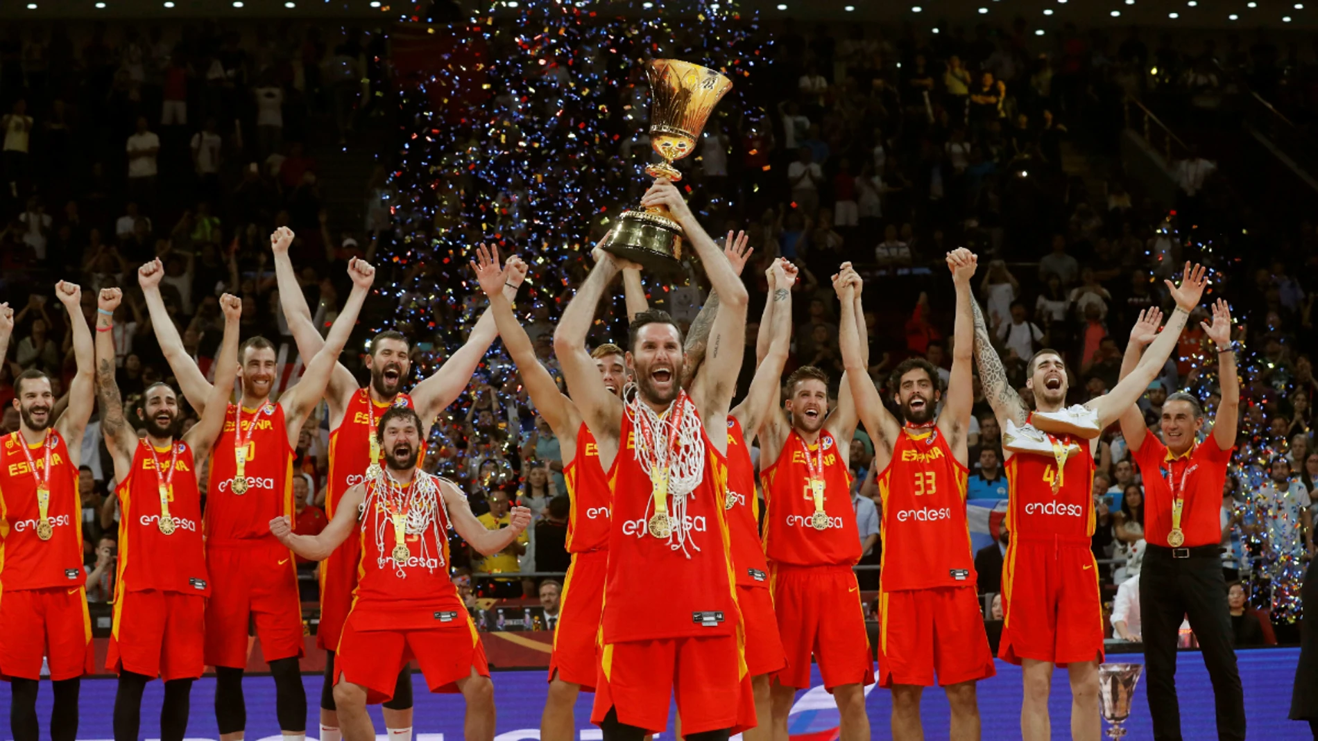 Rudy Fernández levanta el Mundial de baloncesto Rudy Fernández levanta el Mundial de baloncesto
