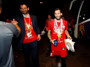 Jorge Garbajosa con Rudy Fernández en la celebración del Mundial de baloncesto Jorge Garbajosa con Rudy Fernández en la celebración del Mundial de baloncesto