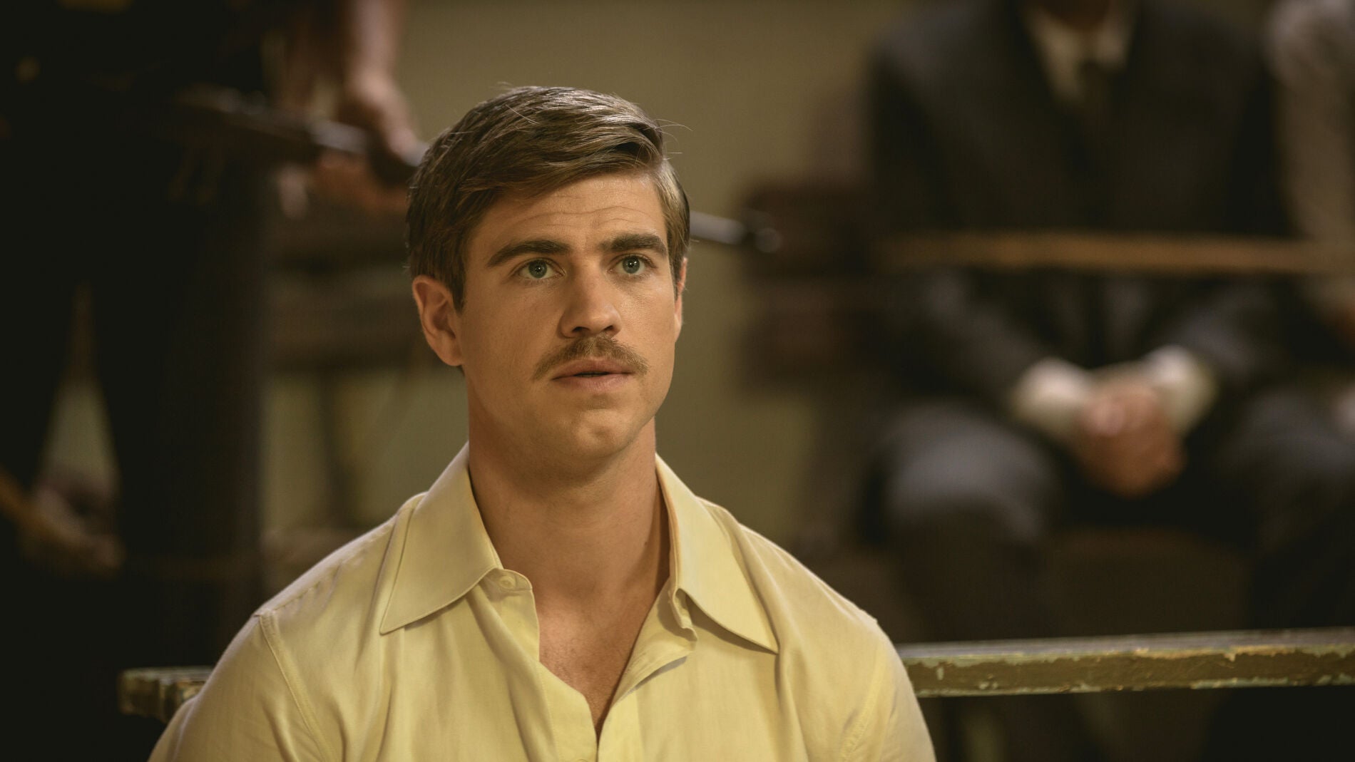 Adolfo de los Visos cambia de bando en un secuestro con bomba incluida 