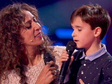 Rosario Flores y Daniel García cantan ‘Qué bonito’ en las Audiciones a ciegas de ‘La Voz Kids’