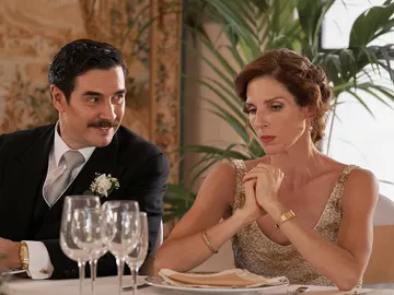 'Amar es para siempre': Julia descubre la infidelidad de Armando 'Amar es para siempre': Julia descubre la infidelidad de Armando