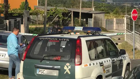 Vista de la zona precintada por el triple crimen cometido Vista de la zona precintada por el triple crimen cometido