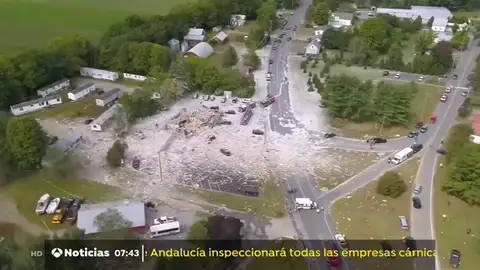 EXPLOSION EXPLOSION