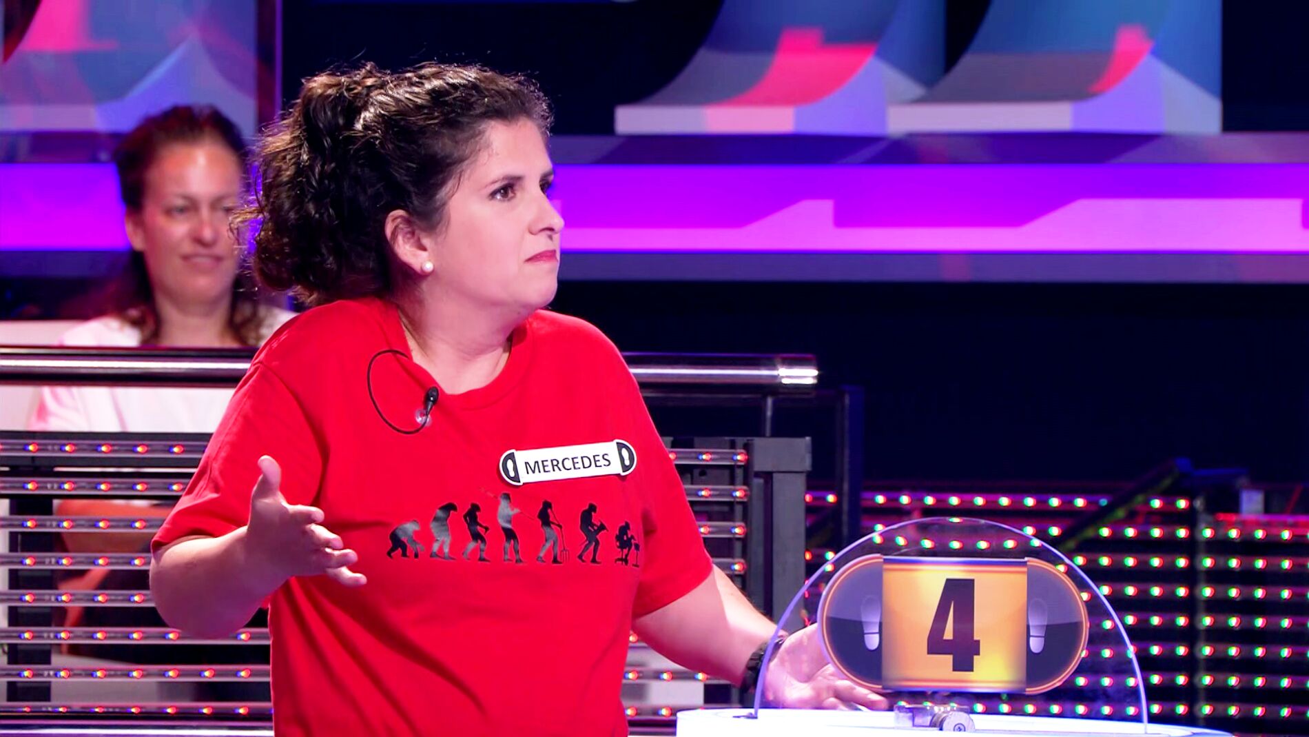 El homenaje de una fan a José Luis Perales cantando en '¡Ahora caigo!'