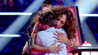 Rosario Flores se queda fascinada con la historia de Juan Manuel Segovia: “Soy el fan número 1 de Lola Flores”