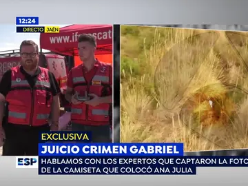 Los expertos que encontraron la camiseta de Ana Julia. Los expertos que encontraron la camiseta de Ana Julia.