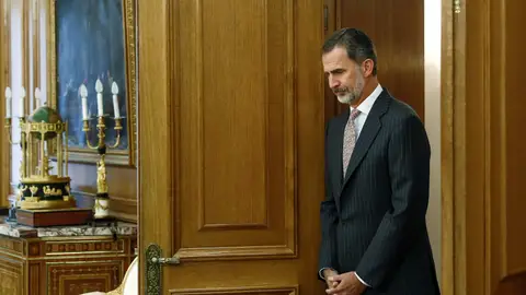 El rey Felipe VI ayer en el palacio de la Zarzuela. El rey Felipe VI ayer en el palacio de la Zarzuela.