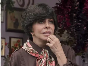 Verónica Castro como Virginia de la Mora en 'La casa de las flores' Verónica Castro como Virginia de la Mora en 'La casa de las flores'