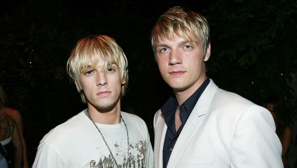 Aaron y Nick Carter durante un evento en 2011