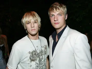 Aaron y Nick Carter durante un evento en 2011 Aaron y Nick Carter durante un evento en 2011