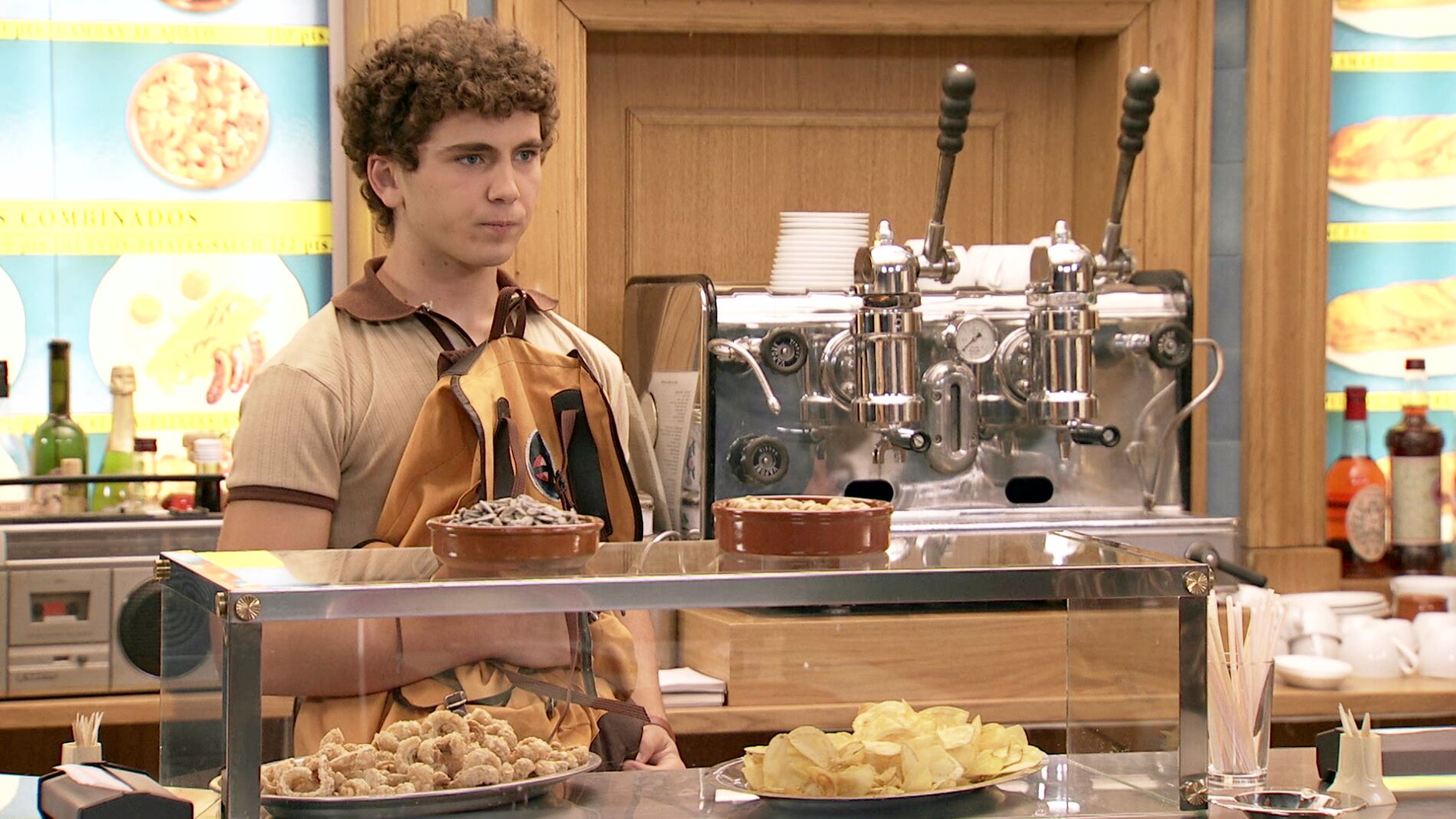 ‘Amar es para siempre’: Manolín vuelve a aprovecharse de la buena voluntad de sus padres