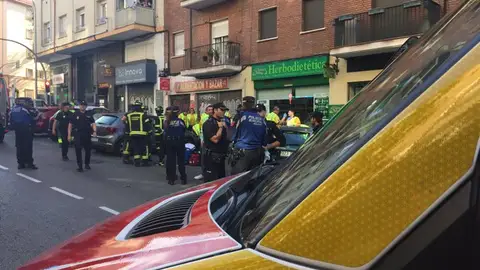Los equipos de emergencias en el lugar de los hechos Los equipos de emergencias en el lugar de los hechos