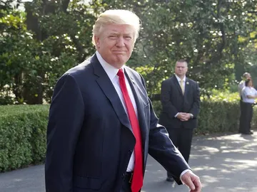 Trump aterriza en California Trump aterriza en California