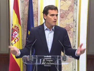 Rivera: "Vamos de cabeza a un agujero negro" Rivera: "Vamos de cabeza a un agujero negro"