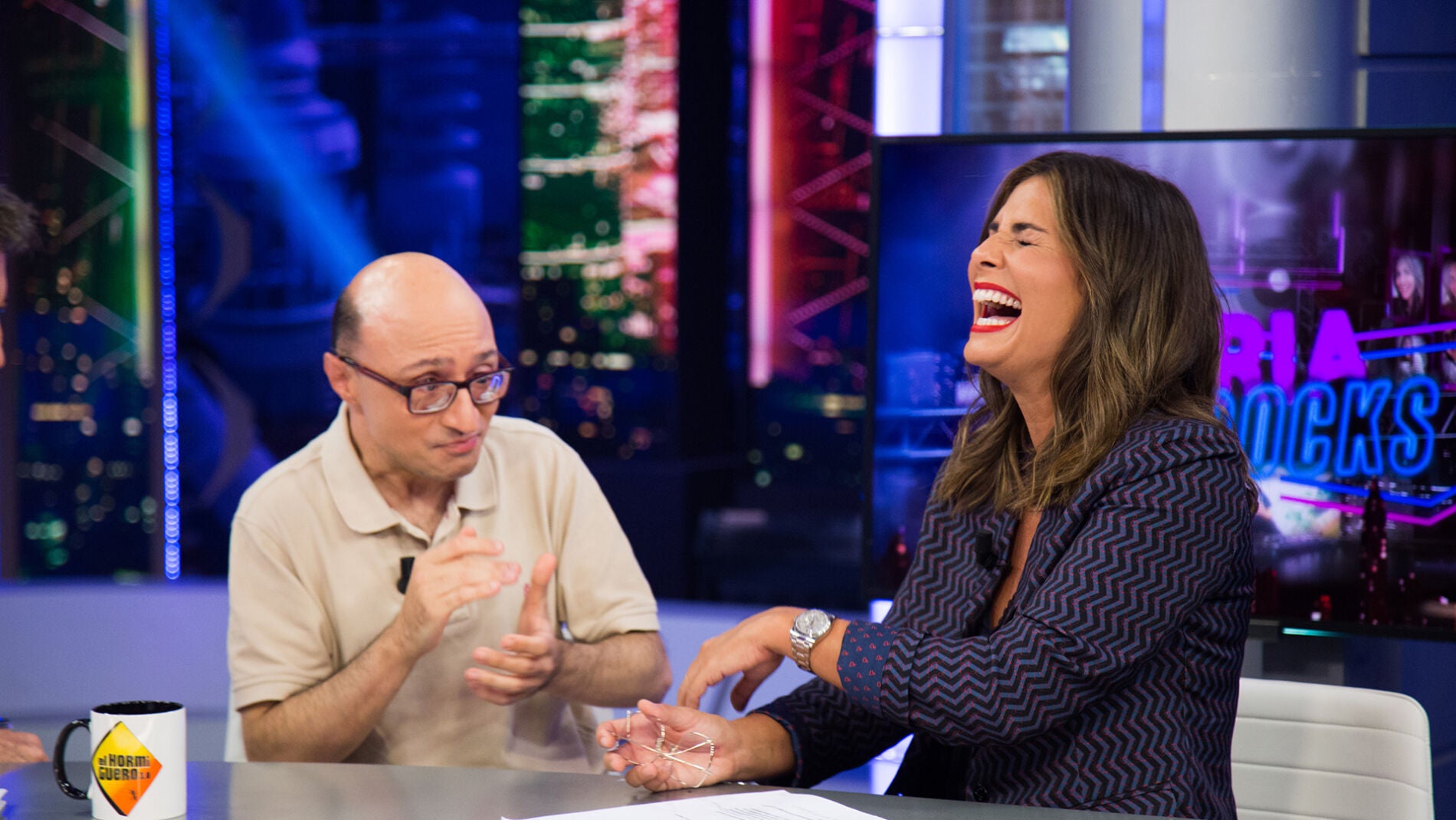 Nuria roca sorprende a Pablo Motos con un traductor de la jerga adolescente