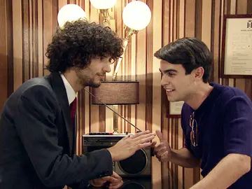 Fede y Mateo, alarmados tras escuchar algo inesperado en la radio Fede y Mateo, alarmados tras escuchar algo inesperado en la radio