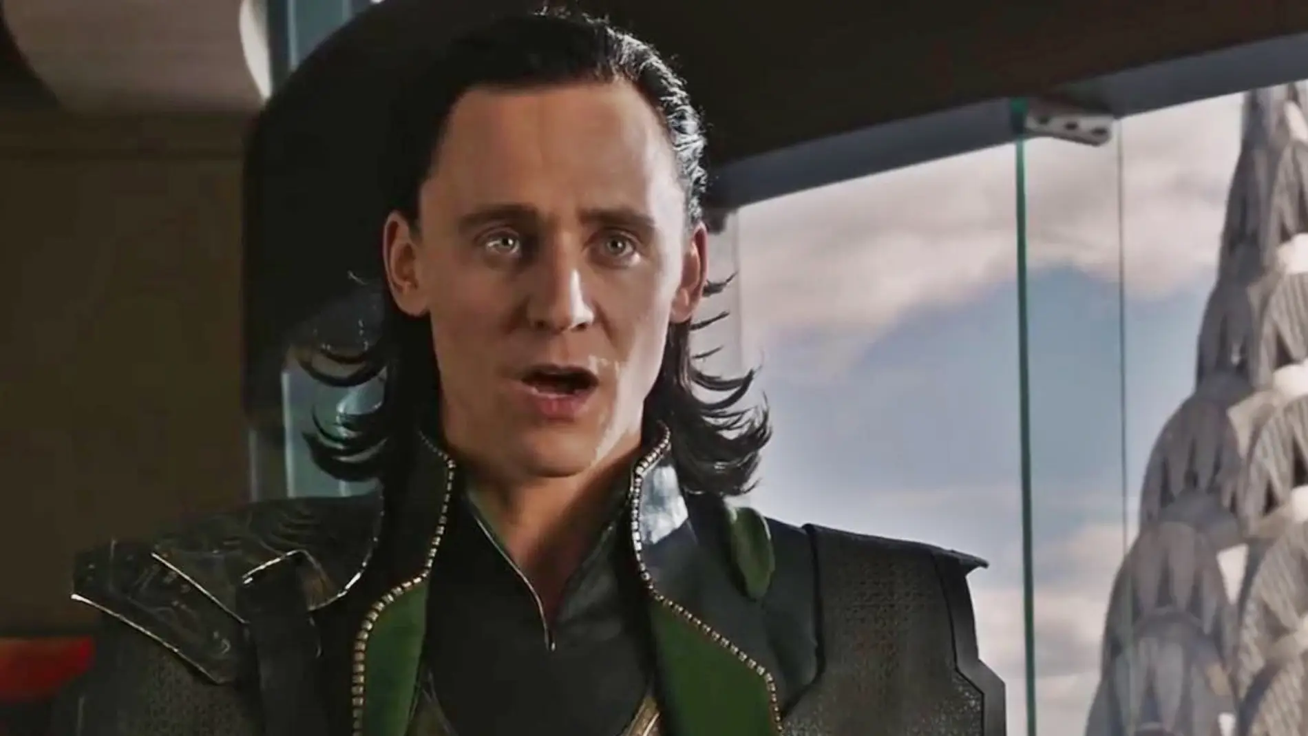 Tom Hiddleston como Loki en Vengadores