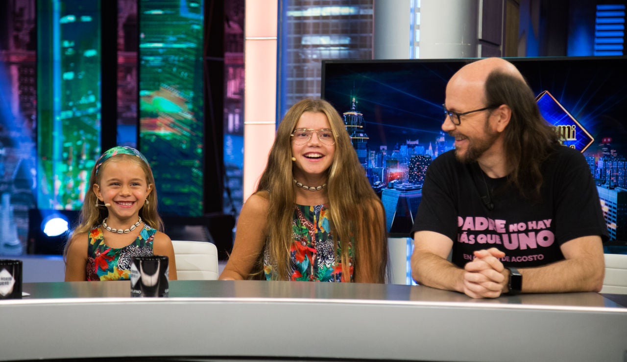 Las hijas de Santiago Segura visitan a su padre por sorpresa en ‘El Hormiguero 3.0’ Las hijas de Santiago Segura visitan a su padre por sorpresa en ‘El Hormiguero 3.0’