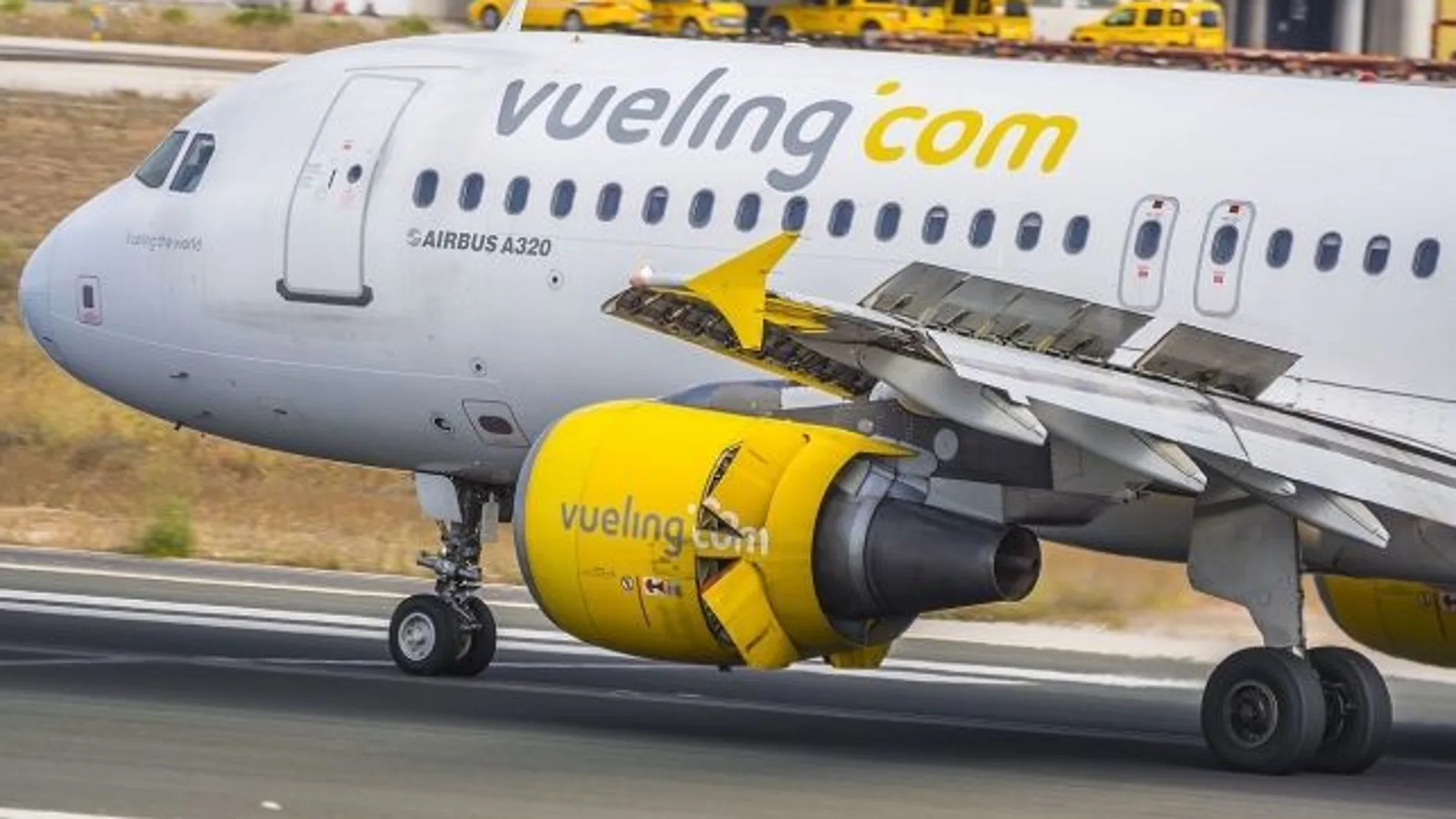 Vueling the World Full Reverse (26900824443)_643x397 Vueling the World Full Reverse (26900824443)_643x397