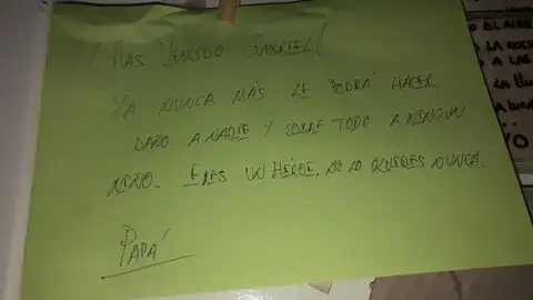 Uno de los mensajes que han escrito los padres de Gabriel Cruz Uno de los mensajes que han escrito los padres de Gabriel Cruz