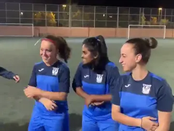 La espectacular reacción del Leganés femenino al enterarse de que jugará el Trofeo Villa Leganés La espectacular reacción del Leganés femenino al enterarse de que jugará el Trofeo Villa Leganés
