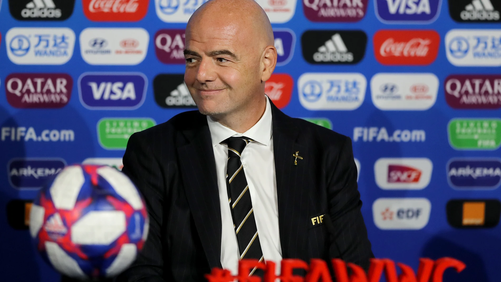 Gianni Infantino en la Copa del Mundo femenina de fútbol Gianni Infantino en la Copa del Mundo femenina de fútbol